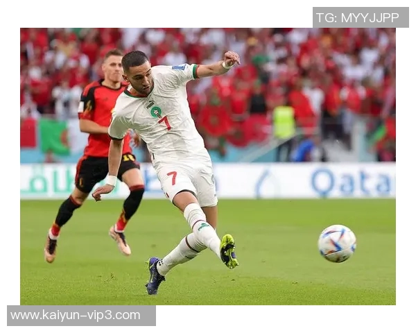 坏小子足球巨星逆袭之路从争议少年到绿茵传奇人物